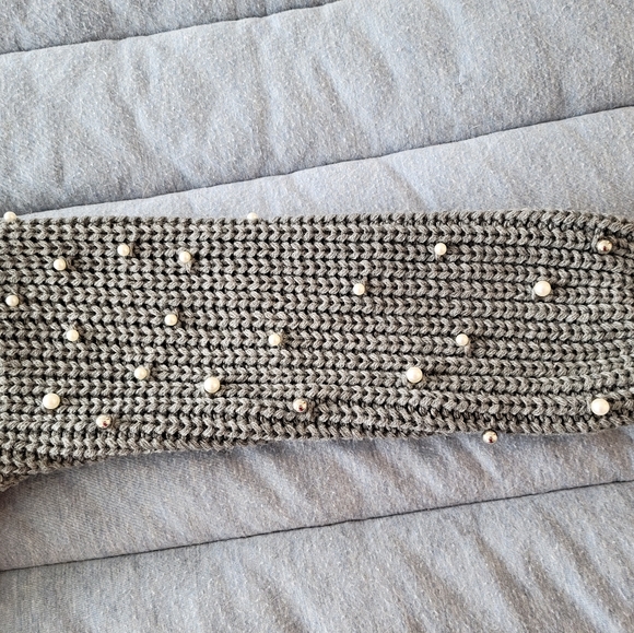 Elan Ribbed Knit Cold Shoulder Embellished Pullover Sweater Gray Size M - Picture 2 of 6